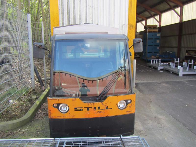 Gepflegte Flurförderfahrzeuge-3